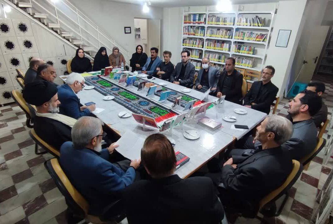 برگزاری نشست کتابخوان و شعرخوانی ویژه نویسندگان شهرستان اهر