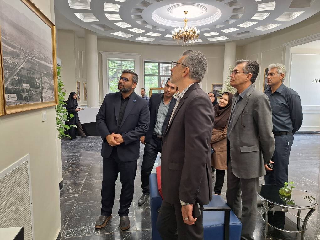 تجربه کتابخانه عمومی شهید دستغیب میتواند در بازسازی و ایجاد کتابخانههای نوین تکرار شود