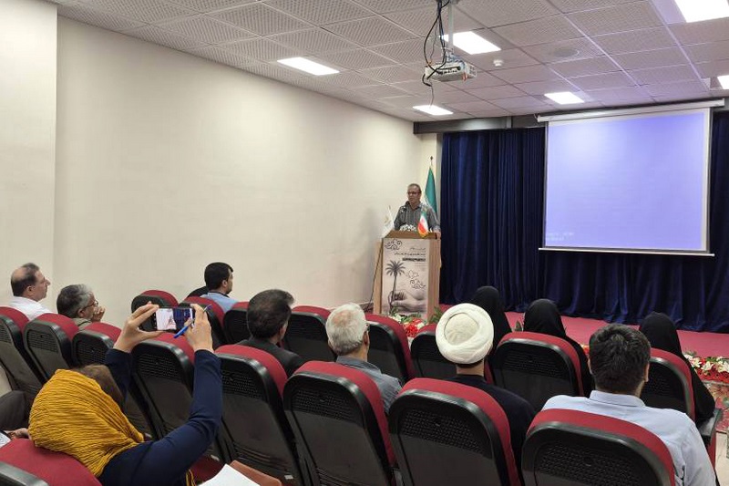 نویسندگان، پیونددهنده مخاطب با کتاب و پژوهش هستند