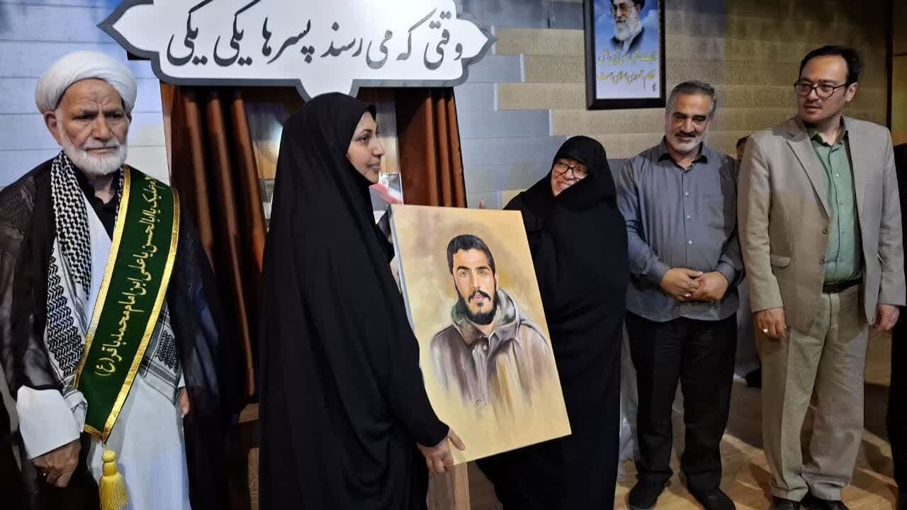 از کتاب «وقتی که میرسند پسرها یکی یکی» در دلیجان رونمایی شد