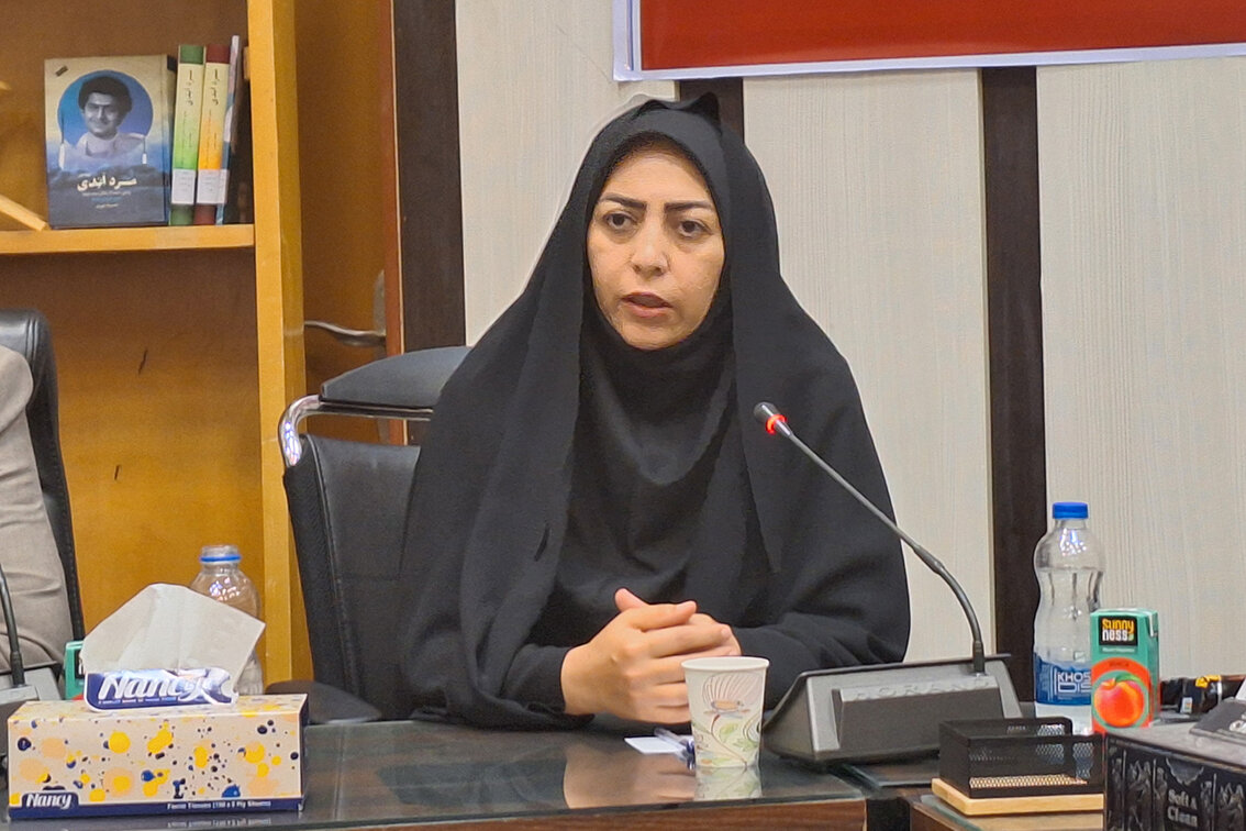 تجلی غیرت ملی و ادبیات مقاومت در عصر شعر «ایستاده برای ایران»