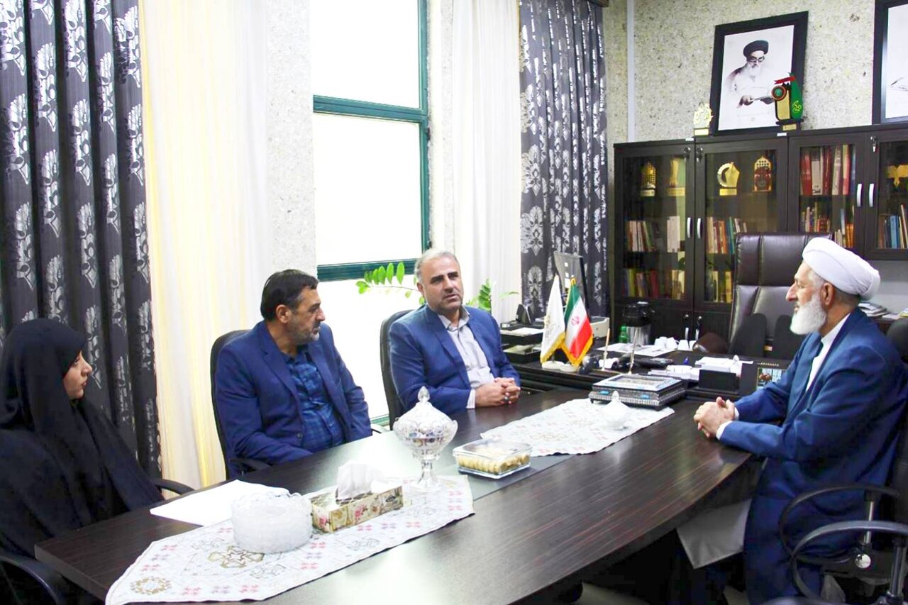 دیدار مدیرکل کتابخانه‌های عمومی گلستان با جمعی از مسئولان قضایی استان