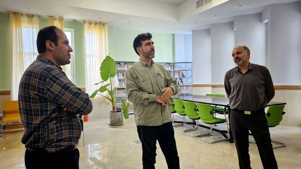 مدیرکل کتابخانههای عمومی زنجان از کتابخانههای عمومی طارم بازدید کرد