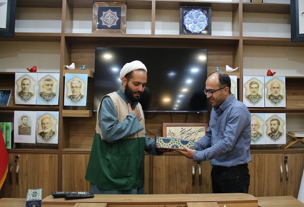 انعقاد تفاهمنامه همکاری ادارهکل کتابخانههای عمومی استان و کانونهای خدمت رضوی چهارمحال و بختیاری