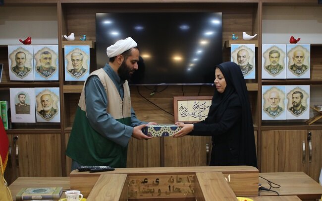 انعقاد تفاهمنامه همکاری ادارهکل کتابخانههای عمومی استان و کانونهای خدمت رضوی چهارمحال و بختیاری