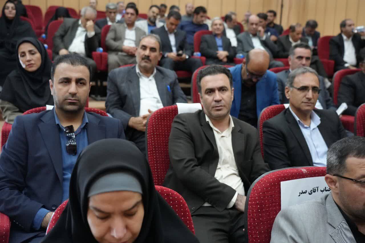 تاکید استاندار لرستان بر اتمام پروژه کتابخانه عمومی سلسله تا پایان سال