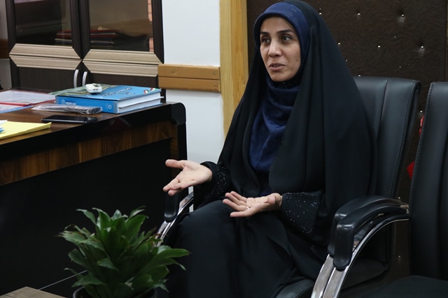 دیدار مدیرکل کتابخانه‌های عمومی با مدیرکل دفتر امور بانوان و خانواده‌ استانداری سمنان