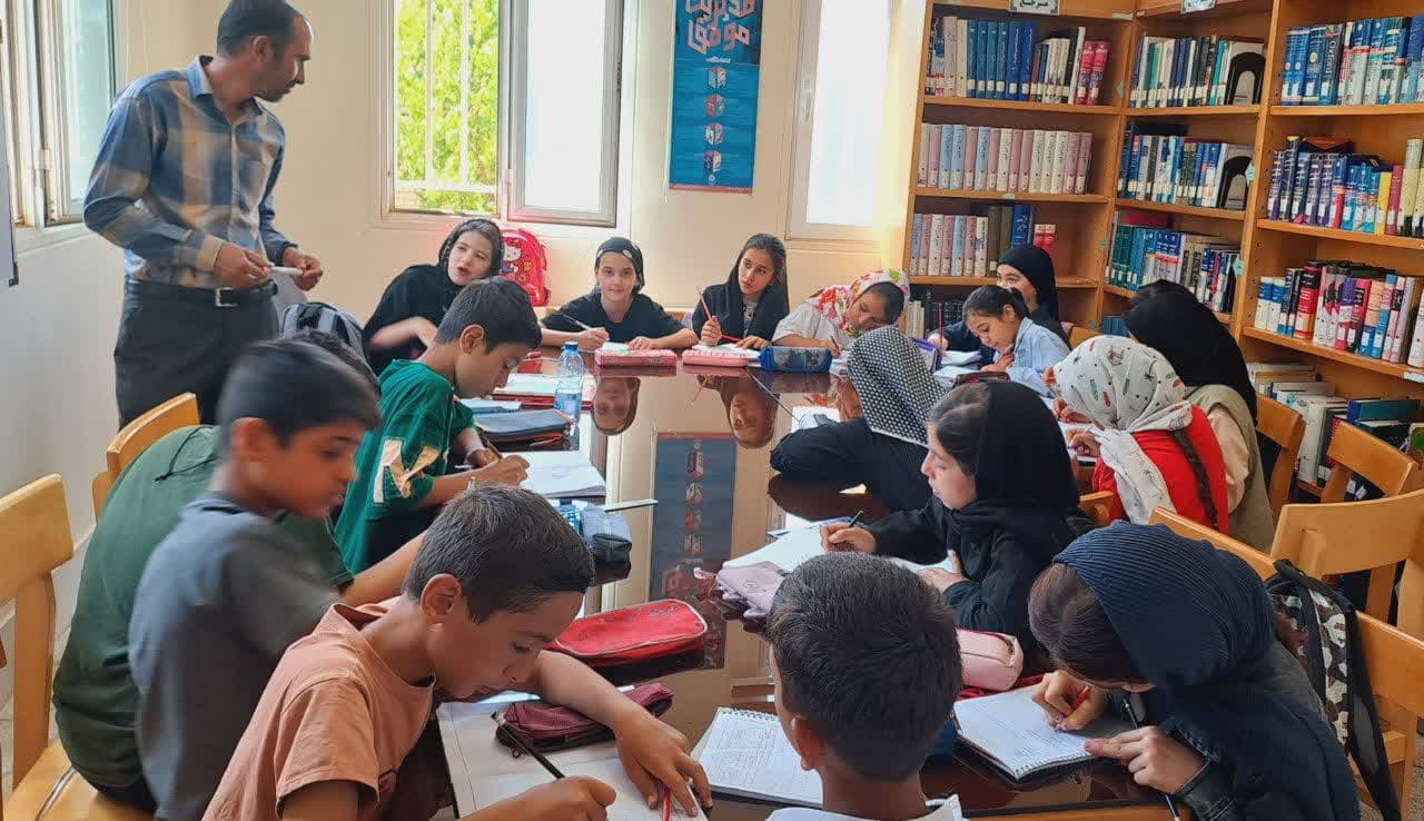 کتاب، قصه و زندگی؛ روایت یک تابستان فرهنگی در کتابخانه‌های عمومی استان مرکزی