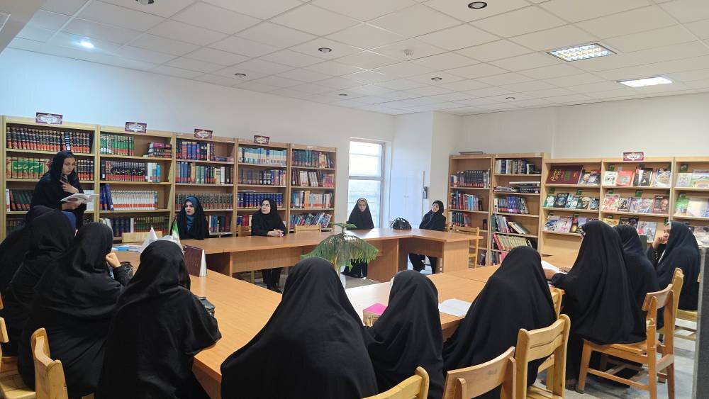 کتابخانه شهید بهشتی آشخاله، تریبون «جوانی جمعیت» شد