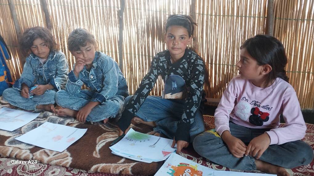 «کوله کتاب عشایر» در ییلاقات کلیبر، شور مطالعه را در دل طبیعت جاری کرد