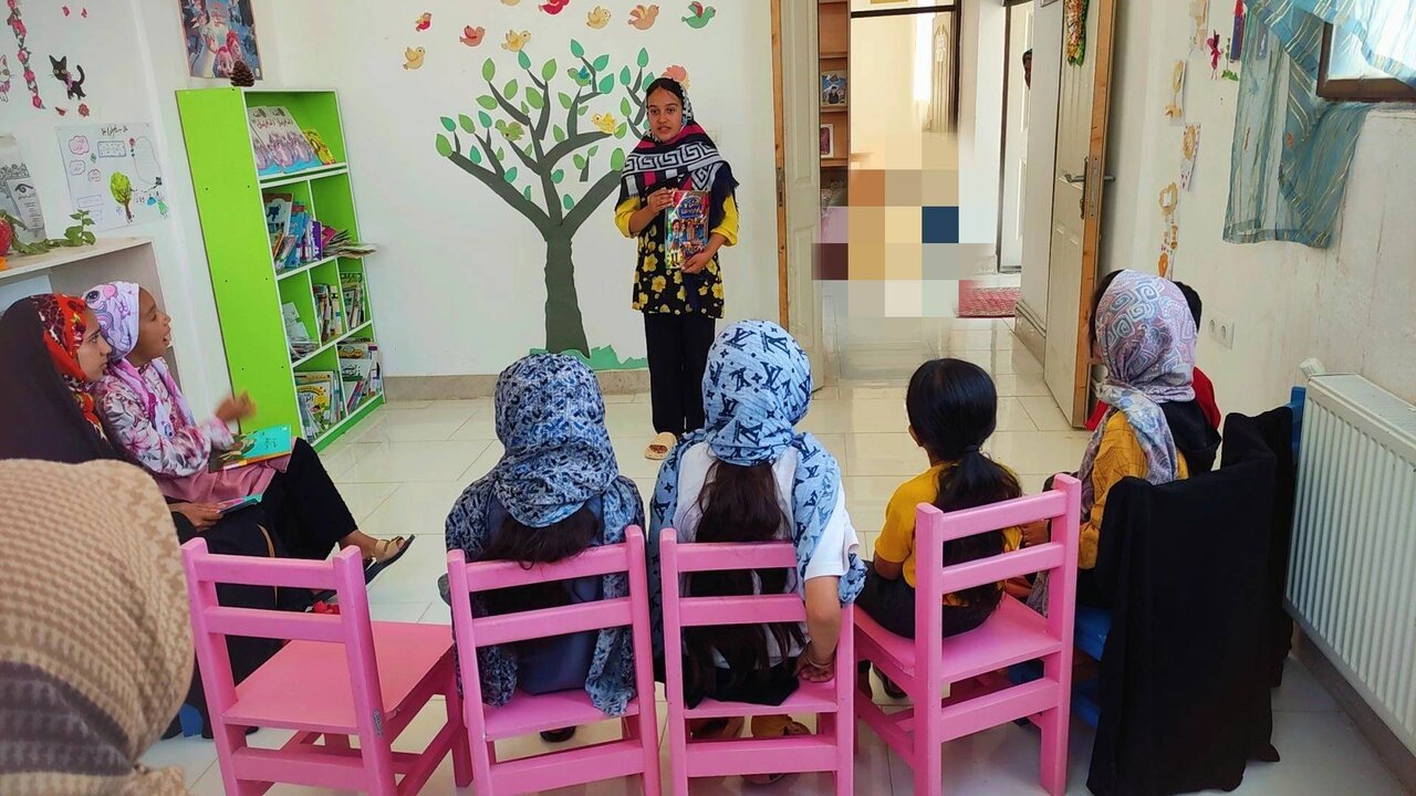 کلاس «مهارت قصه‌گویی» در کتابخانه عمومی عارف بجنوردی برگزار می‌شود