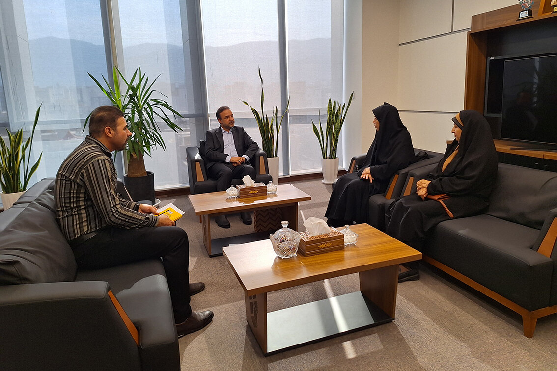 ضرورت توسعه زیرساخت‌های کتابخانه‌های سیار با حمایت بانک ملت