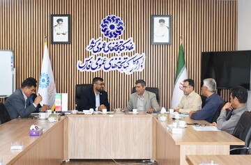 دیدار فرماندار قیروکارزین با مدیرکل کتابخانه های عمومی فارس