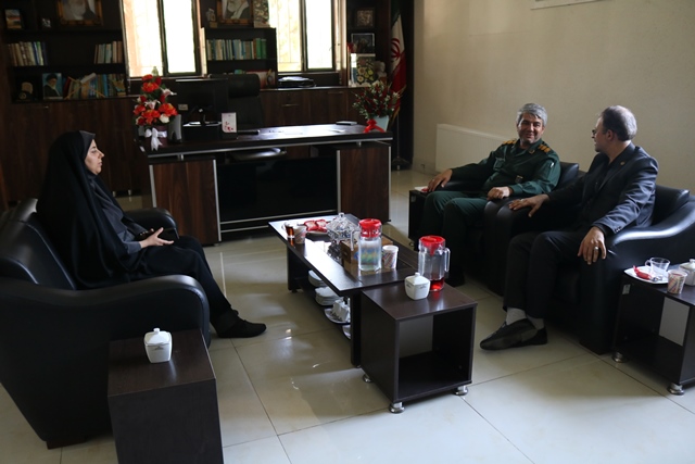 دیدار مدیرکل کتابخانه‌های عمومی سمنان با فرمانده سپاه ناحیه دامغان