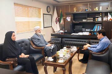 دیدار مدیرکل کتابخانه‌های عمومی گلستان با مدیرعامل شرکت شهرک‌های صنعتی استان