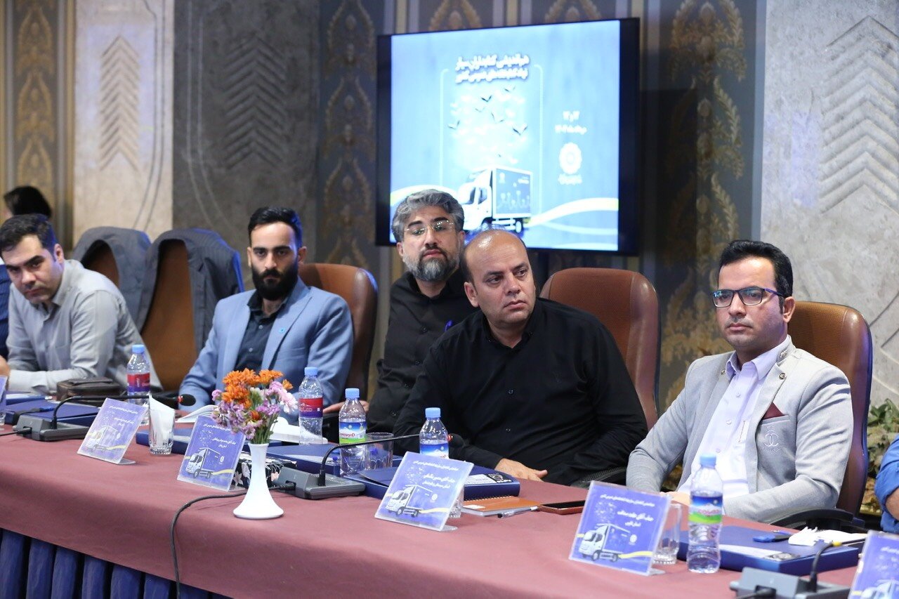 نظربلند: کتابداران سیار، مروجان فرهنگ در سراسر کشور هستند/ با یک کتابخانه سیار، میشود امید را به دورترین نقطه برد