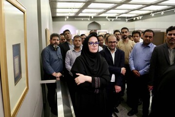 بازدید کتابداران کتابخانه‌های سیار با همراهی دبیرکل نهاد از موزه ملی ملک و آثار منتخب گنجینه حرم مطهر رضوی