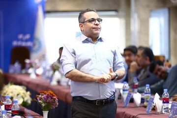 کارگاه آموزشی «ارتباط مؤثر با مخاطبان» در دومین روز هم‌اندیشی کتابداران سیار