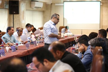 کارگاه آموزشی «ارتباط مؤثر با مخاطبان» در دومین روز هم‌اندیشی کتابداران سیار