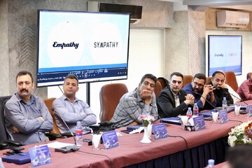 کارگاه آموزشی «ارتباط مؤثر با مخاطبان» در دومین روز هم‌اندیشی کتابداران سیار