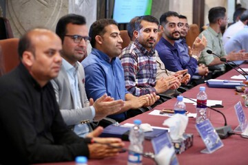 نشست صمیمی کتابداران سیار نهاد با میثم ساجدی فر کتابدار سیار کانون پرورش فکری کودکان و نوجوانان