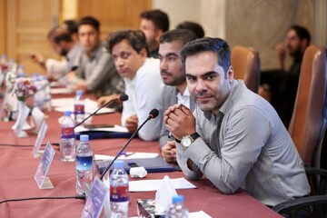 نشست صمیمی کتابداران سیار نهاد با میثم ساجدی فر کتابدار سیار کانون پرورش فکری کودکان و نوجوانان