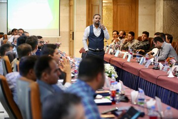 نشست صمیمی کتابداران سیار نهاد با میثم ساجدی فر کتابدار سیار کانون پرورش فکری کودکان و نوجوانان