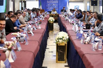 نشست صمیمی کتابداران سیار نهاد با میثم ساجدی فر کتابدار سیار کانون پرورش فکری کودکان و نوجوانان