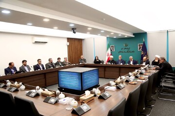 شصت و یکمین جلسه هیات امنای نهاد کتابخانه های عمومی کشور با حضور وزیر فرهنگ و ارشاد اسلامی