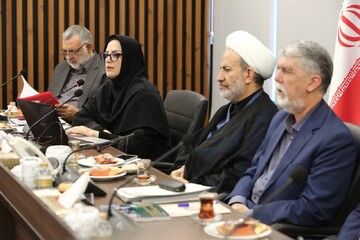 شصت و یکمین جلسه هیات امنای نهاد کتابخانه های عمومی کشور با حضور وزیر فرهنگ و ارشاد اسلامی
