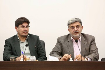 شصت و یکمین جلسه هیات امنای نهاد کتابخانه های عمومی کشور با حضور وزیر فرهنگ و ارشاد اسلامی