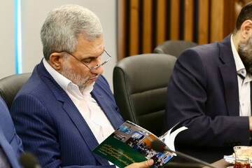 شصت و یکمین جلسه هیات امنای نهاد کتابخانه های عمومی کشور با حضور وزیر فرهنگ و ارشاد اسلامی