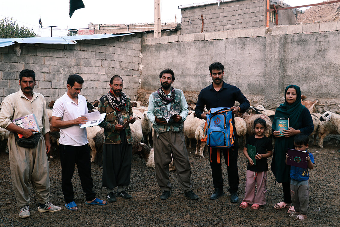 روایت یک کتابدار از طرح «کوله عشایر» در دره‌شهر