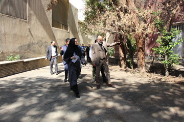 بازدید دبیرکل نهاد کتابخانه‌های عمومی کشور از  کتابخانه محقق حلی تهران