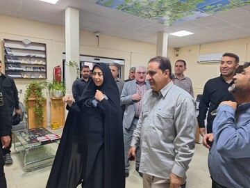 بازدید استاندار ایلام از موکب اداره کل کتابخانه های عمومی ایلام در مرز مهران