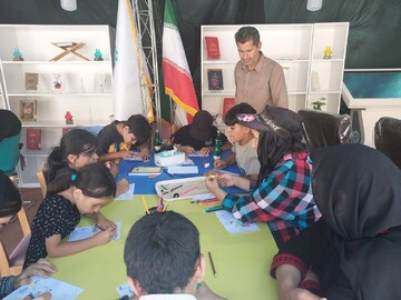 نقاشی و رنگ آمیزی در موکب «کتاب حسینی»