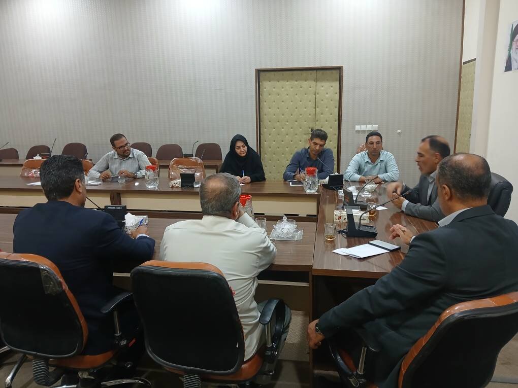 اولین جلسه انجمن کتابخانه‌های عمومی الیگودرز در سال ۱۴۰۴ برگزار شد