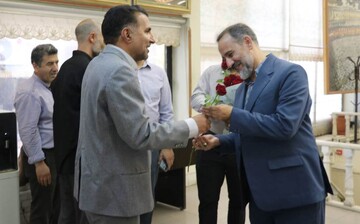 بازدید سرپرست اداره کل کتابخانه های عمومی خراسان رضوی از روزنامه خراسان