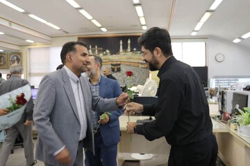 بازدید سرپرست اداره کل کتابخانه های عمومی خراسان رضوی از روزنامه خراسان