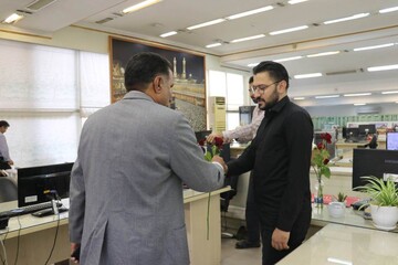 بازدید سرپرست اداره کل کتابخانه های عمومی خراسان رضوی از روزنامه خراسان