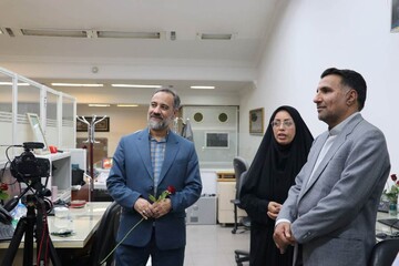 بازدید سرپرست اداره کل کتابخانه های عمومی خراسان رضوی از روزنامه خراسان