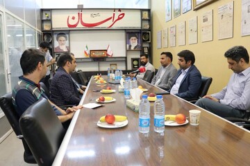 بازدید سرپرست اداره کل کتابخانه های عمومی خراسان رضوی از روزنامه خراسان