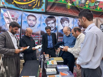 فعالیت «موکب کتاب حسینی» در مرز باشماق کردستان