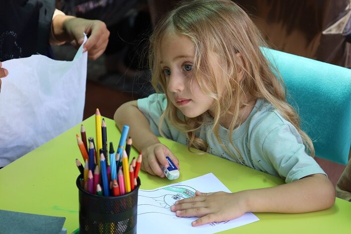 بازدید استاندار آذربایجانغربی و اصحاب رسانه از موکب فرهنگی «کتاب حسینی» در مرز تمرچین