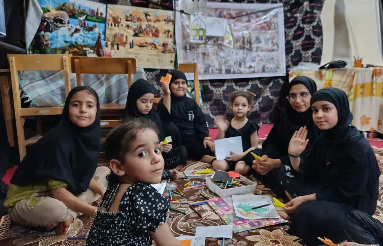 خدمت‌رسانی کتابداران یزدی به زائران اربعین حسینی