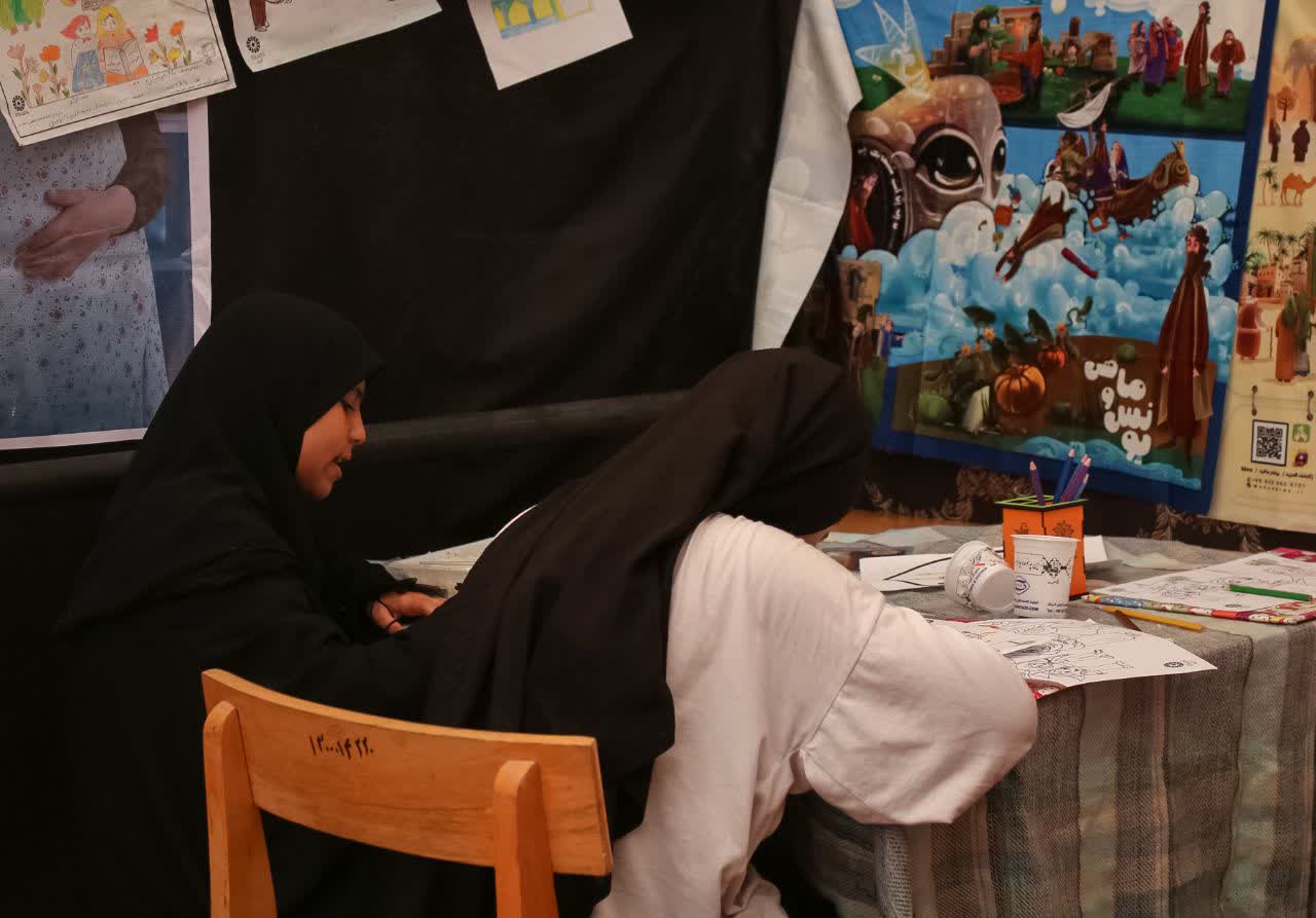 خدمترسانی کتابداران یزدی به زائران اربعین حسینی