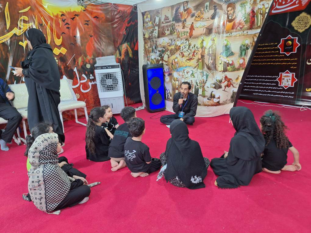 روایت موشکهای ایرانی به موکب کتاب اربعین رسید