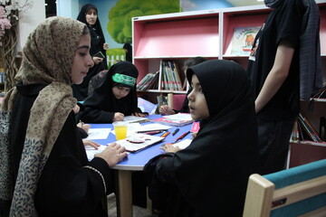 ویژه برنامه «به تو از دور سلام» در کتابخانه استاد دهگان اراک