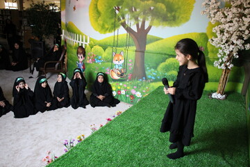 ویژه برنامه «به تو از دور سلام» در کتابخانه استاد دهگان اراک