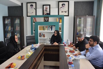 نشست صمیمی دبیرکل با کتابداران استان کرمانشاه در نهمین سفر استانی